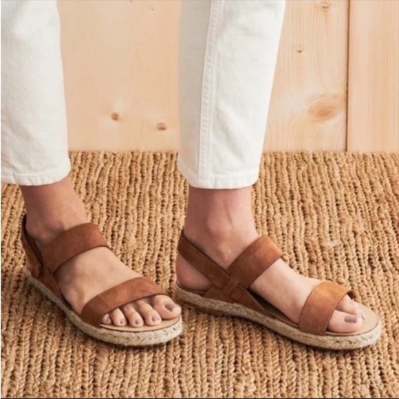 Jenni Kayne Suede Sunday Sandals Saddle Size 38 EU/8 US NWT - Picture 1 of 8